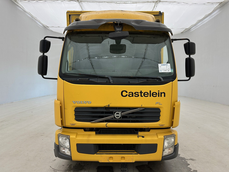 Volvo FL 240 - Грузовик с закрытым кузовом: фото 2 Volvo FL 240 - Грузовик с закрытым кузовом: фото 2