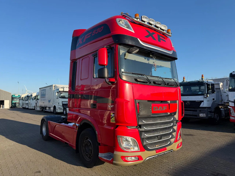 DAF XF 530 Super Spacecab Retarder Euro 6 - Тягач: фото 2 DAF XF 530 Super Spacecab Retarder Euro 6 - Тягач: фото 2