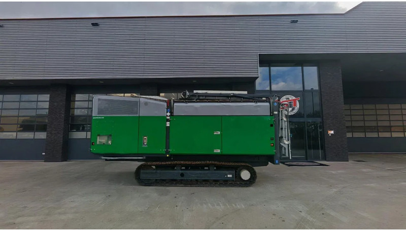 Komptech CRAMBO 6000 MOBILE SLOW-SPEED SHREDDER - Измельчитель древесины: фото 1 Komptech CRAMBO 6000 MOBILE SLOW-SPEED SHREDDER - Измельчитель древесины: фото 1