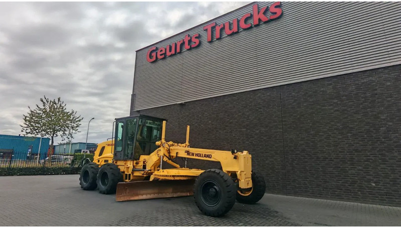 New Holland RG 200 B MOTORGRADER + RIPPER FROM 2012 HOURS 4237 - Грейдер: фото 5 New Holland RG 200 B MOTORGRADER + RIPPER FROM 2012 HOURS 4237 - Грейдер: фото 5