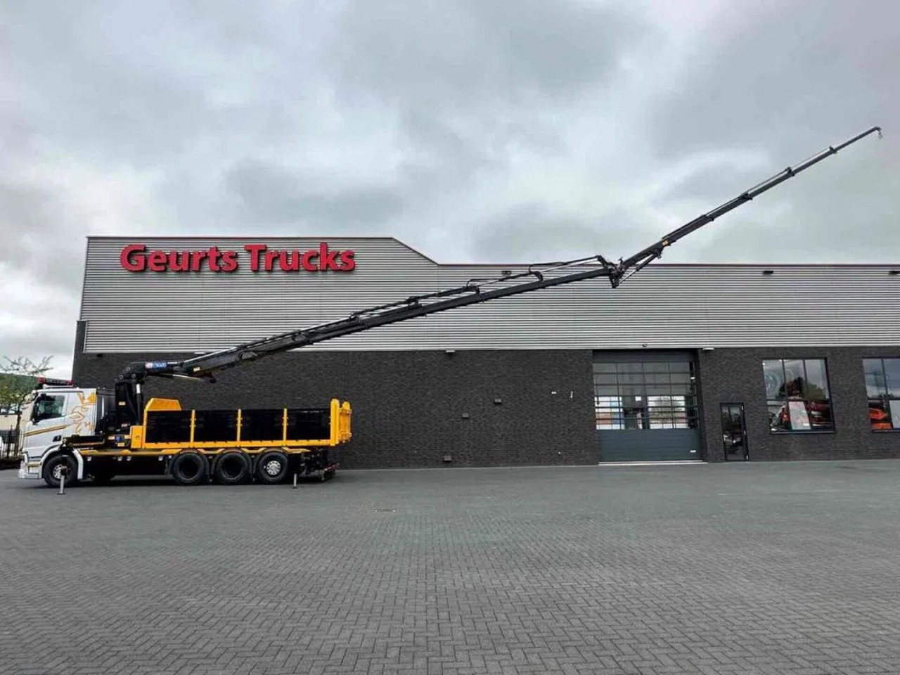 Scania R530 V8 NGS 8X4 TRIDEM MET HYVA 2Z KIPPER + HMF - Самосвал, Автоманипулятор: фото 5 Scania R530 V8 NGS 8X4 TRIDEM MET HYVA 2Z KIPPER + HMF - Самосвал, Автоманипулятор: фото 5