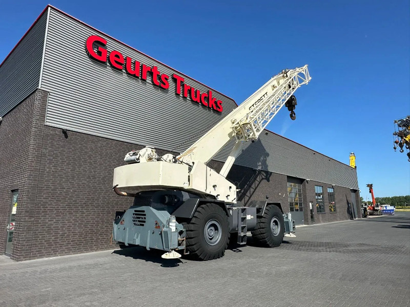 Terex RT130 ROUGH TERRAIN CRANE + JIB - Короткобазный кран: фото 5 Terex RT130 ROUGH TERRAIN CRANE + JIB - Короткобазный кран: фото 5