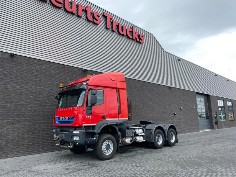 Iveco Trakker 560 SIVI 6X6 HEAVY DUTY PRIME MOVER 275 TONS - Тягач: фото 2 Iveco Trakker 560 SIVI 6X6 HEAVY DUTY PRIME MOVER 275 TONS - Тягач: фото 2