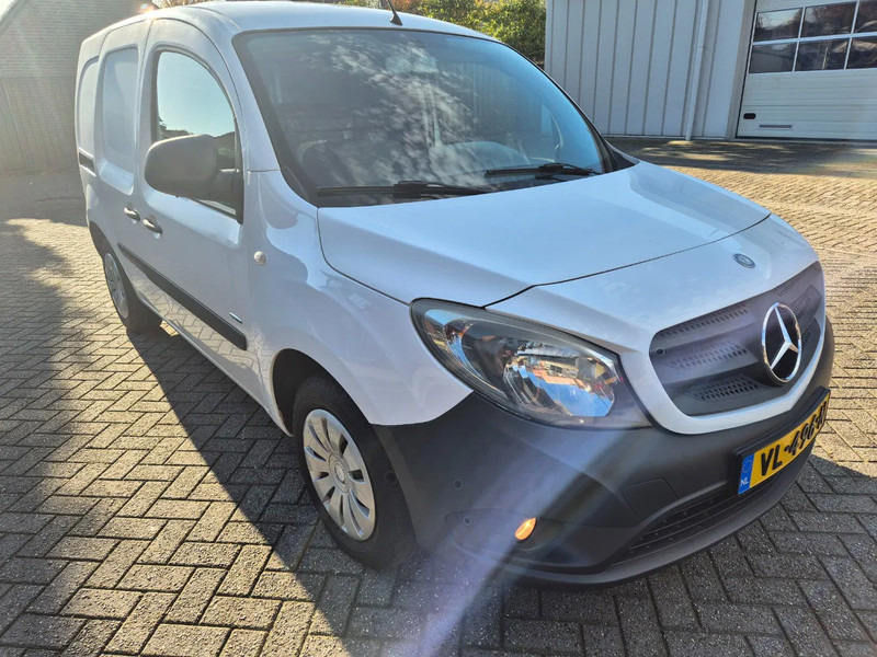 Mercedes-Benz Citan 108 CDI - Легковой фургон: фото 2 Mercedes-Benz Citan 108 CDI - Легковой фургон: фото 2