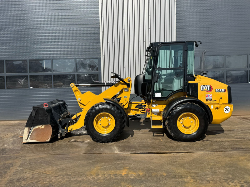Caterpillar 908M - Колёсный погрузчик: фото 2 Caterpillar 908M - Колёсный погрузчик: фото 2