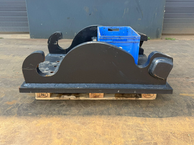 Caterpillar Caterpillar Plate CW70 - Сцепное устройство: фото 1 Caterpillar Caterpillar Plate CW70 - Сцепное устройство: фото 1