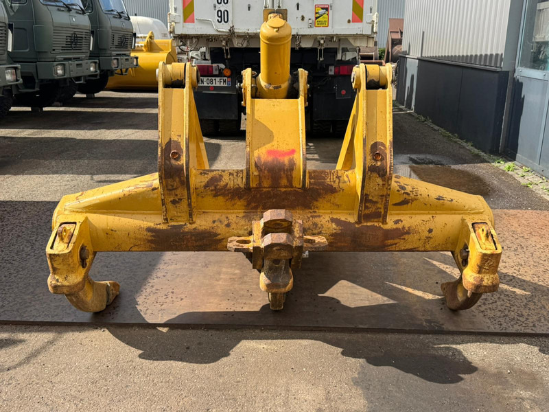 Caterpillar D6R Ripper - Рыхлитель: фото 4 Caterpillar D6R Ripper - Рыхлитель: фото 4