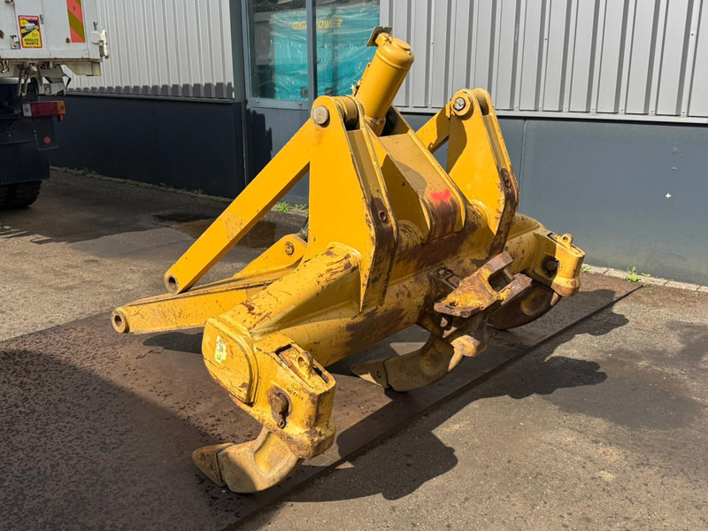 Caterpillar D6R Ripper - Рыхлитель: фото 1 Caterpillar D6R Ripper - Рыхлитель: фото 1