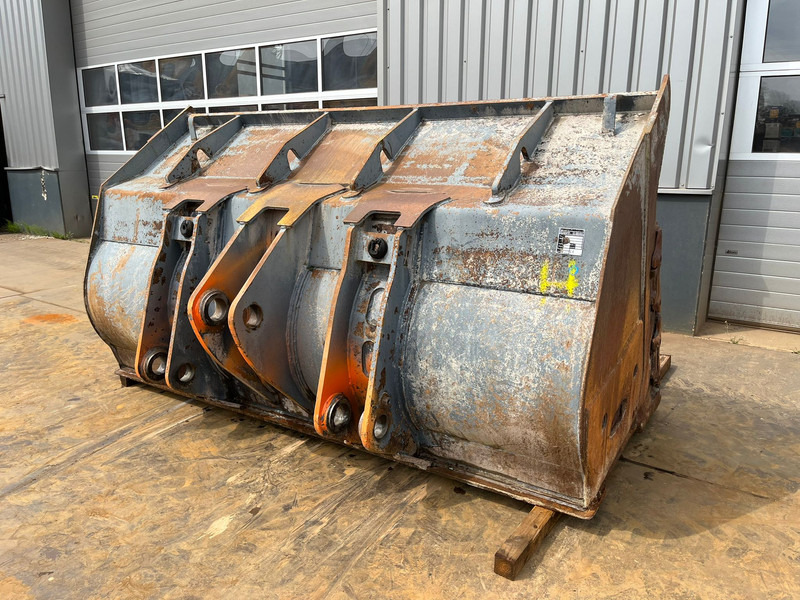 Ковш Doosan Bucket DL420-3 4500 l: фото 7