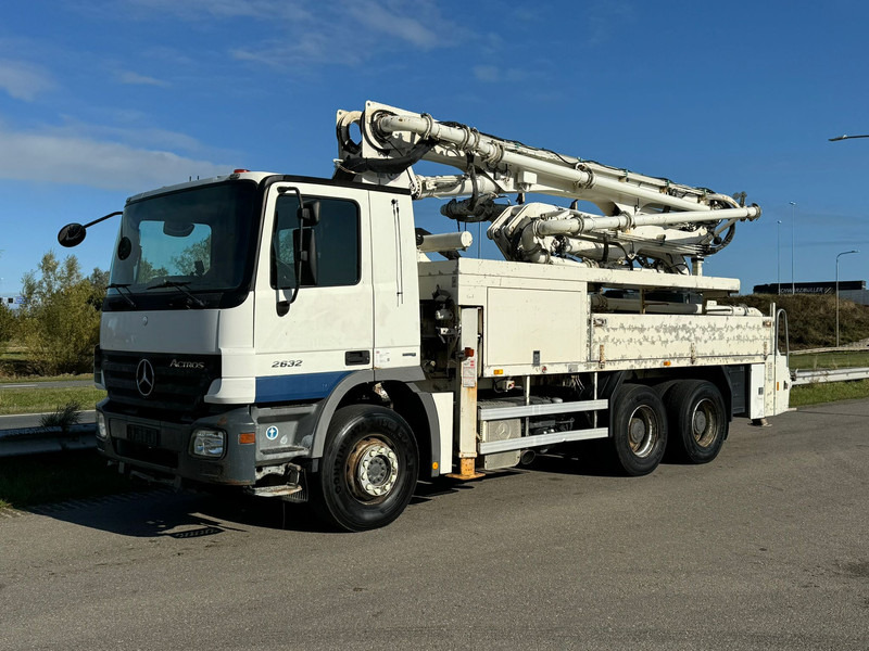 MERCEDESBENZ Actros 2632 6x4 with Putzmeister BSF 24-4 11 24m concrete pump - Автобетононасос: фото 1 MERCEDESBENZ Actros 2632 6x4 with Putzmeister BSF 24-4 11 24m concrete pump - Автобетононасос: фото 1