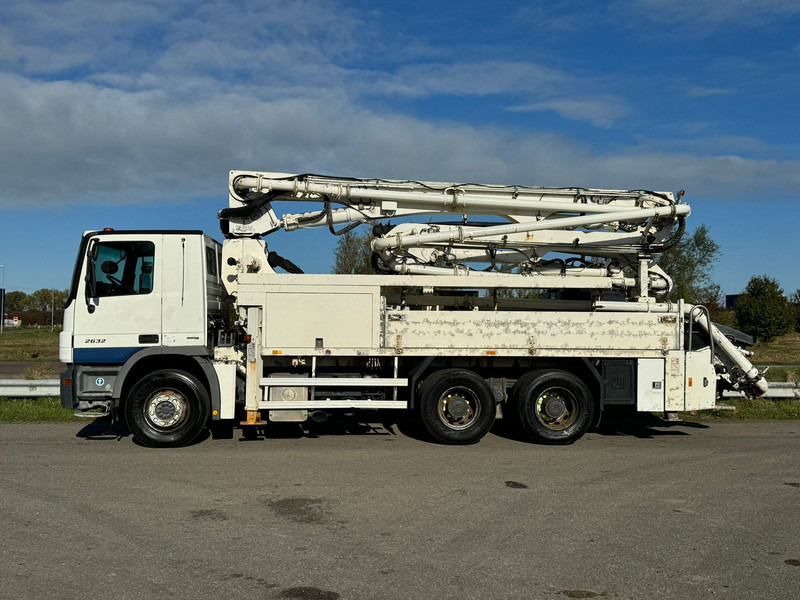 MERCEDESBENZ Actros 2632 6x4 with Putzmeister BSF 24-4 11 24m concrete pump - Автобетононасос: фото 2 MERCEDESBENZ Actros 2632 6x4 with Putzmeister BSF 24-4 11 24m concrete pump - Автобетононасос: фото 2