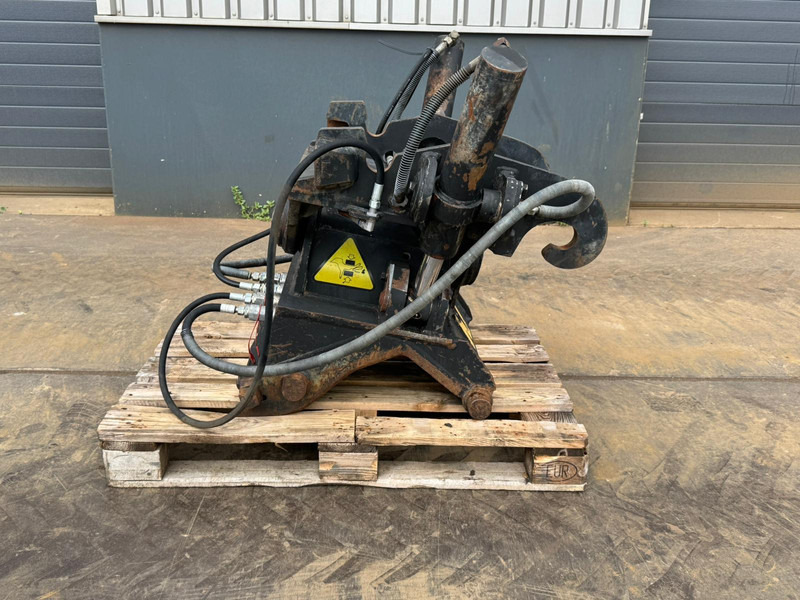 Verachtert CWT-40-H4N tilting quick coupler CW40 214-1033 - Сцепное устройство: фото 1 Verachtert CWT-40-H4N tilting quick coupler CW40 214-1033 - Сцепное устройство: фото 1