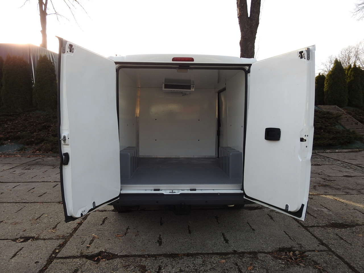 Малотоннажный рефрижератор CITROEN JUMPER REFRIGERATOR VAN -5*C LED LIGHTS AIR CONDITIONING  130HP: фото 12 Малотоннажный рефрижератор CITROEN JUMPER REFRIGERATOR VAN -5*C LED LIGHTS AIR CONDITIONING  130HP: фото 12