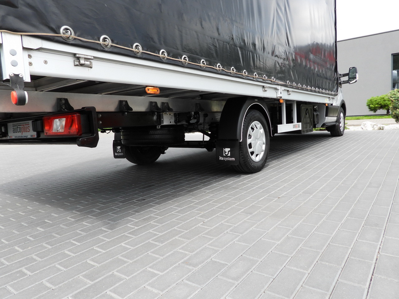 Тентованный фургон FORD TRANSIT TARPAULIN 10 PALLETS WEBASTO CRUISE CONTROL LED LIGHTS PNEUMATICS AIR CONDITIONING 160HP: фото 17 Тентованный фургон FORD TRANSIT TARPAULIN 10 PALLETS WEBASTO CRUISE CONTROL LED LIGHTS PNEUMATICS AIR CONDITIONING 160HP: фото 17