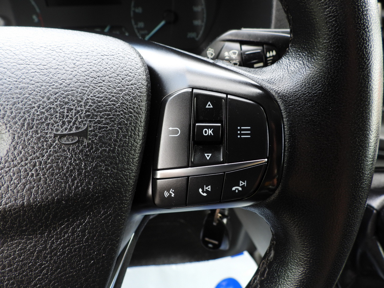 Тентованный фургон FORD TRANSIT TARPAULIN 10 PALLETS WEBASTO CRUISE CONTROL LED LIGHTS PNEUMATICS AIR CONDITIONING 160HP: фото 36 Тентованный фургон FORD TRANSIT TARPAULIN 10 PALLETS WEBASTO CRUISE CONTROL LED LIGHTS PNEUMATICS AIR CONDITIONING 160HP: фото 36