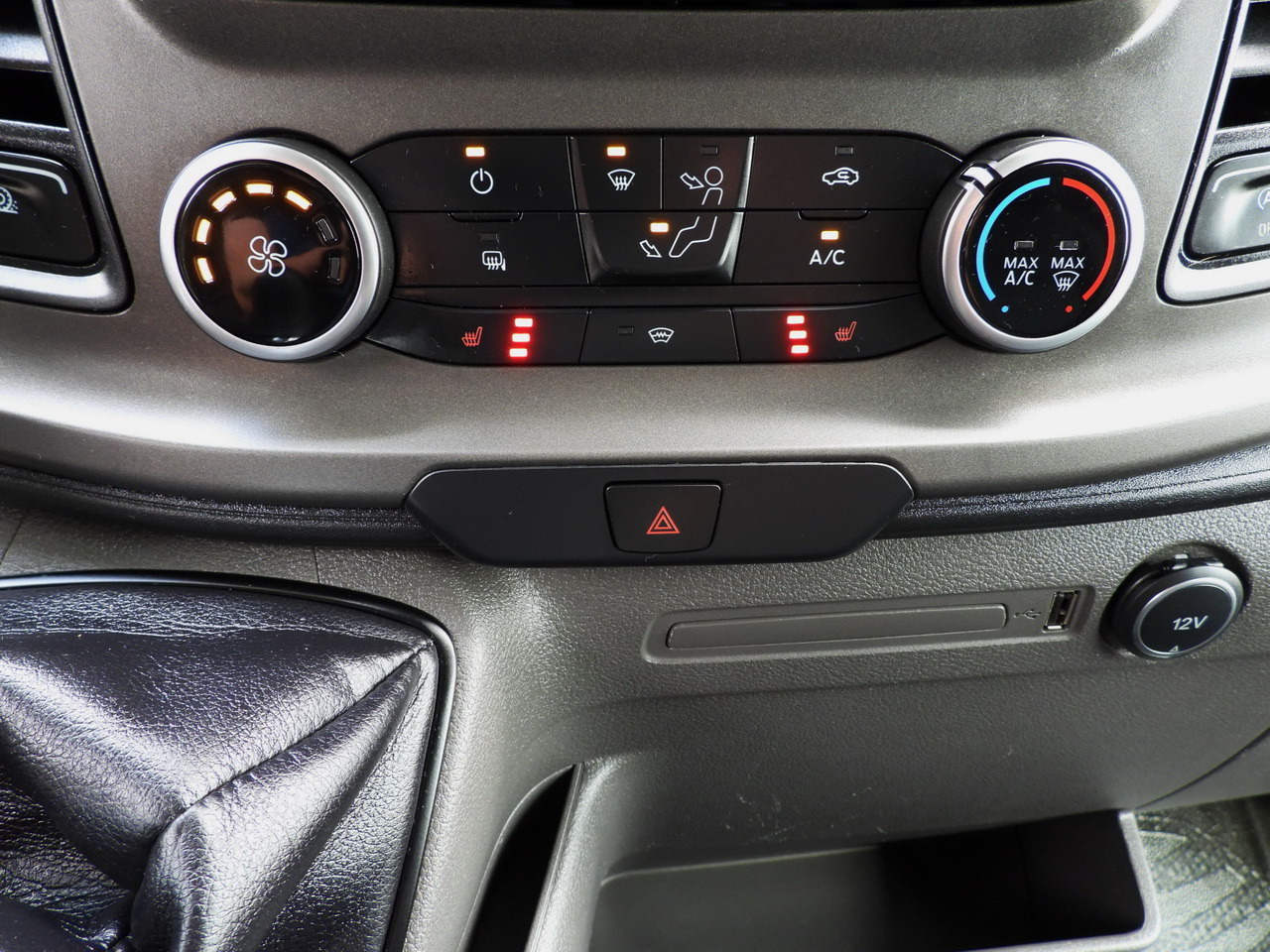 Тентованный фургон FORD TRANSIT TARPAULIN 10 PALLETS WEBASTO CRUISE CONTROL LED LIGHTS PNEUMATICS AIR CONDITIONING 160HP: фото 39 Тентованный фургон FORD TRANSIT TARPAULIN 10 PALLETS WEBASTO CRUISE CONTROL LED LIGHTS PNEUMATICS AIR CONDITIONING 160HP: фото 39