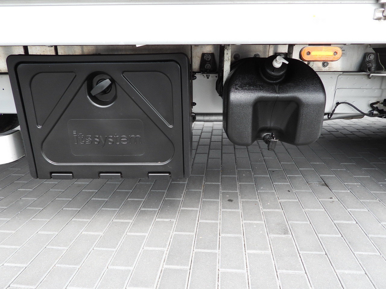 Тентованный фургон FORD TRANSIT TARPAULIN 10 PALLETS WEBASTO CRUISE CONTROL LED LIGHTS PNEUMATICS AIR CONDITIONING 160HP: фото 24 Тентованный фургон FORD TRANSIT TARPAULIN 10 PALLETS WEBASTO CRUISE CONTROL LED LIGHTS PNEUMATICS AIR CONDITIONING 160HP: фото 24