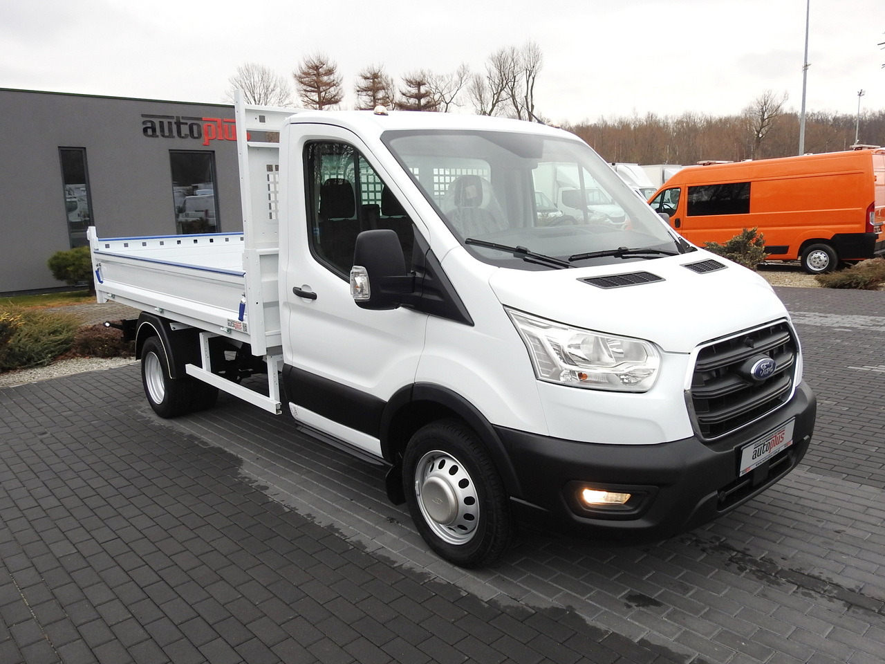 FORD TRANSIT TIPPER LED LIGHTS TWIN WHEELS AIR CONDITIONING 130HP - Малотоннажный самосвал: фото 4 FORD TRANSIT TIPPER LED LIGHTS TWIN WHEELS AIR CONDITIONING 130HP - Малотоннажный самосвал: фото 4