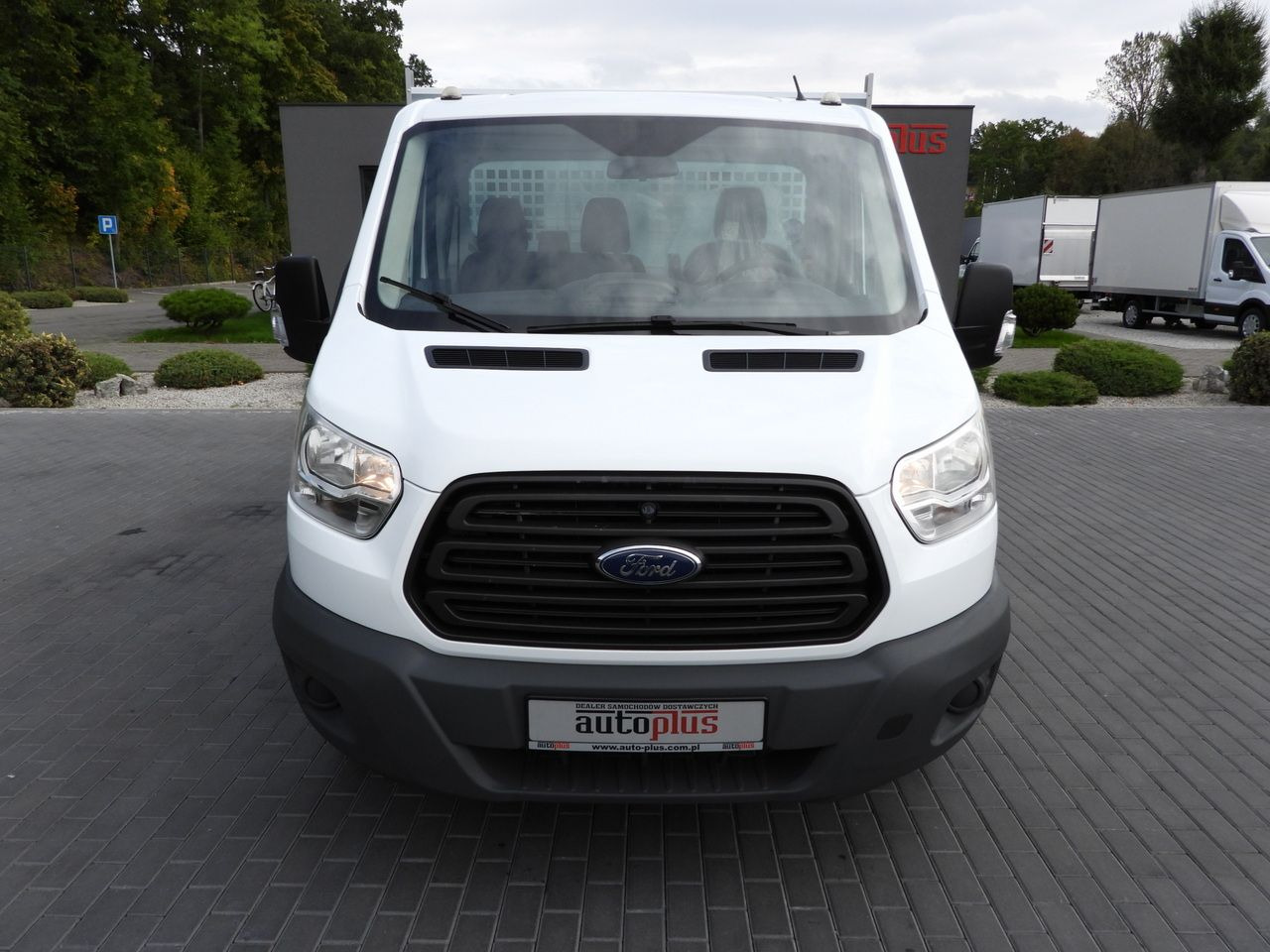 FORD TRANSIT TIPPER TWIN WHEELS 155HP - Малотоннажный самосвал: фото 5 FORD TRANSIT TIPPER TWIN WHEELS 155HP - Малотоннажный самосвал: фото 5