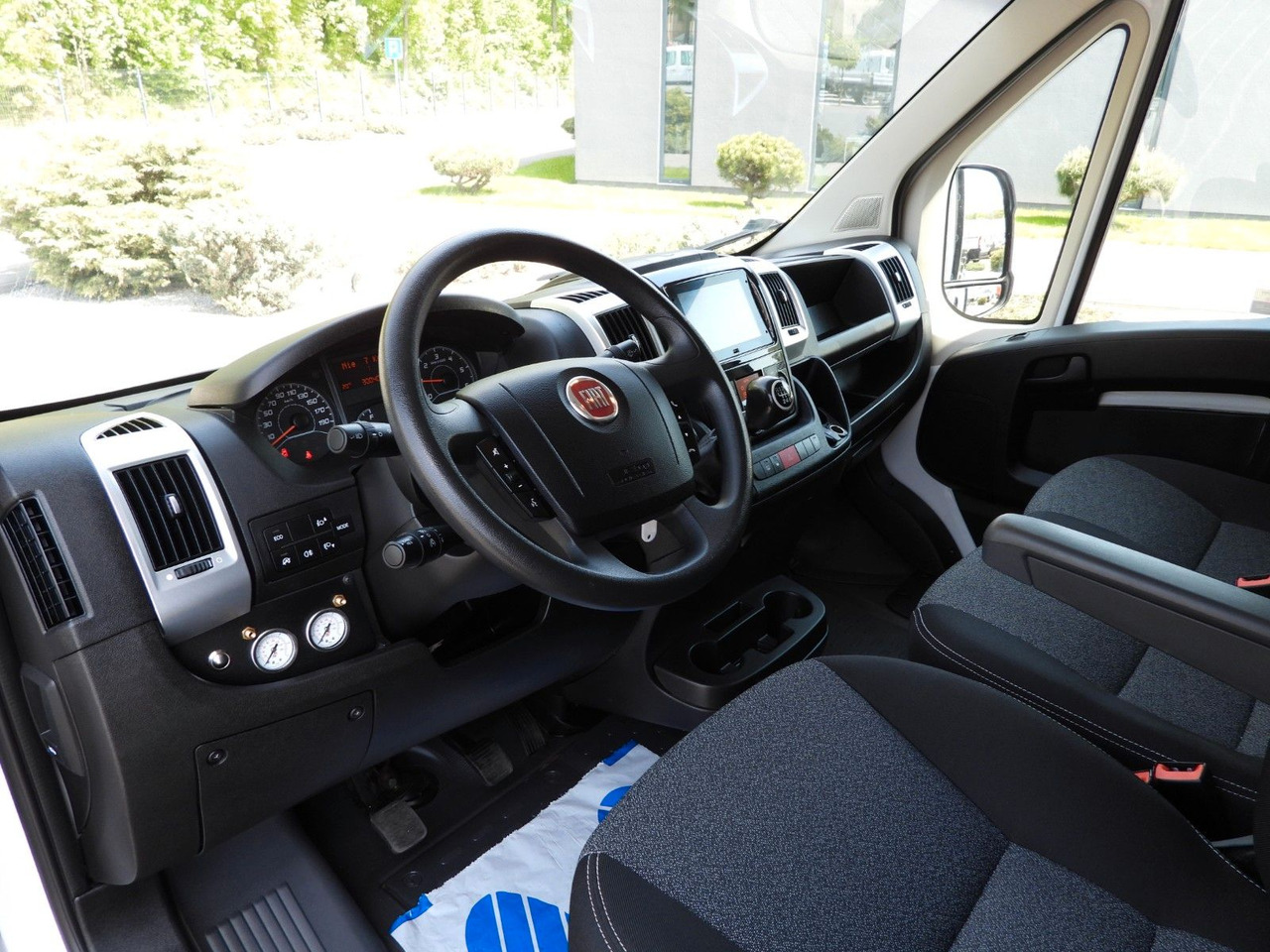 Fiat DUCATO PRITSCHE PLANE 10 PALETTEN WEBASTO A/C Fiat DUCATO PRITSCHE PLANE 10 PALETTEN WEBASTO A/C - Тентованный фургон: фото 2 Fiat DUCATO PRITSCHE PLANE 10 PALETTEN WEBASTO A/C Fiat DUCATO PRITSCHE PLANE 10 PALETTEN WEBASTO A/C - Тентованный фургон: фото 2
