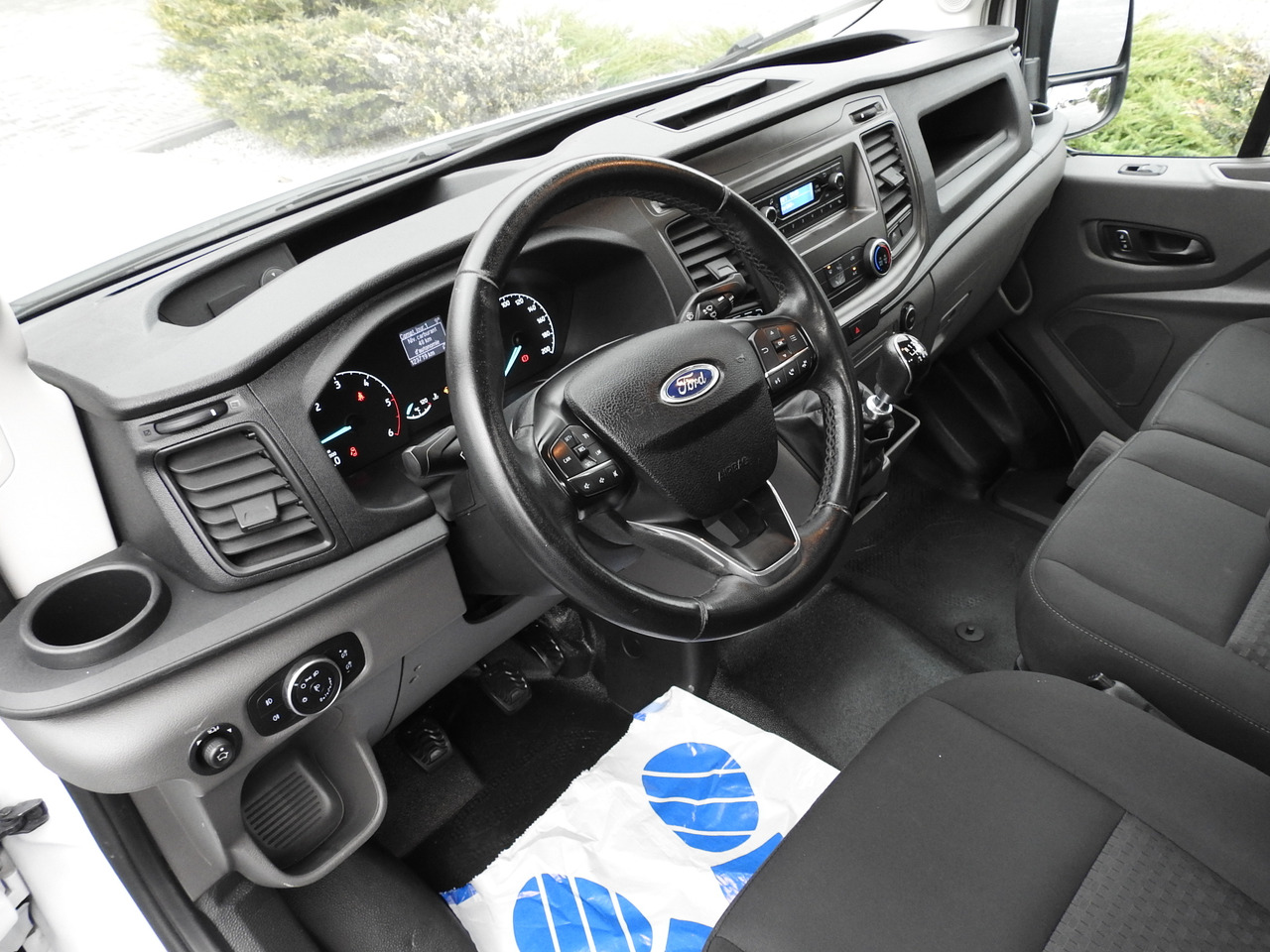 Ford TRANSIT KASTENWAGEN DOPPELKABINE 6 SITZE - Цельнометаллический фургон, Грузопассажирский фургон: фото 2 Ford TRANSIT KASTENWAGEN DOPPELKABINE 6 SITZE - Цельнометаллический фургон, Грузопассажирский фургон: фото 2