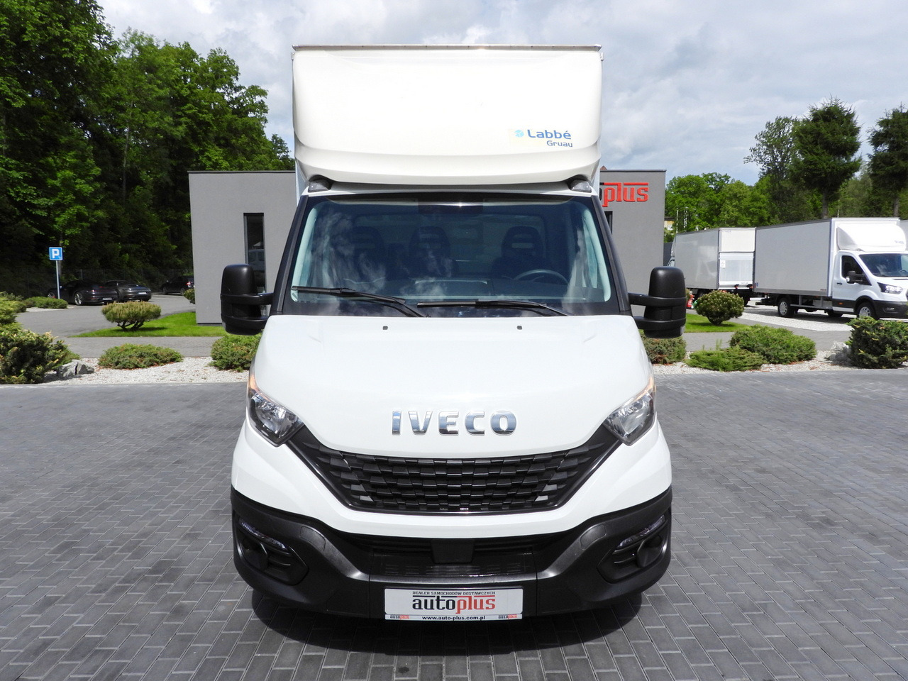 IVECO DAILY 35C16 BOX LIFT 8 PALLETS CRUISE CONTROL TWIN WHEELS AIR CONDITIONING  160HP - Малотоннажный фургон: фото 5 IVECO DAILY 35C16 BOX LIFT 8 PALLETS CRUISE CONTROL TWIN WHEELS AIR CONDITIONING  160HP - Малотоннажный фургон: фото 5