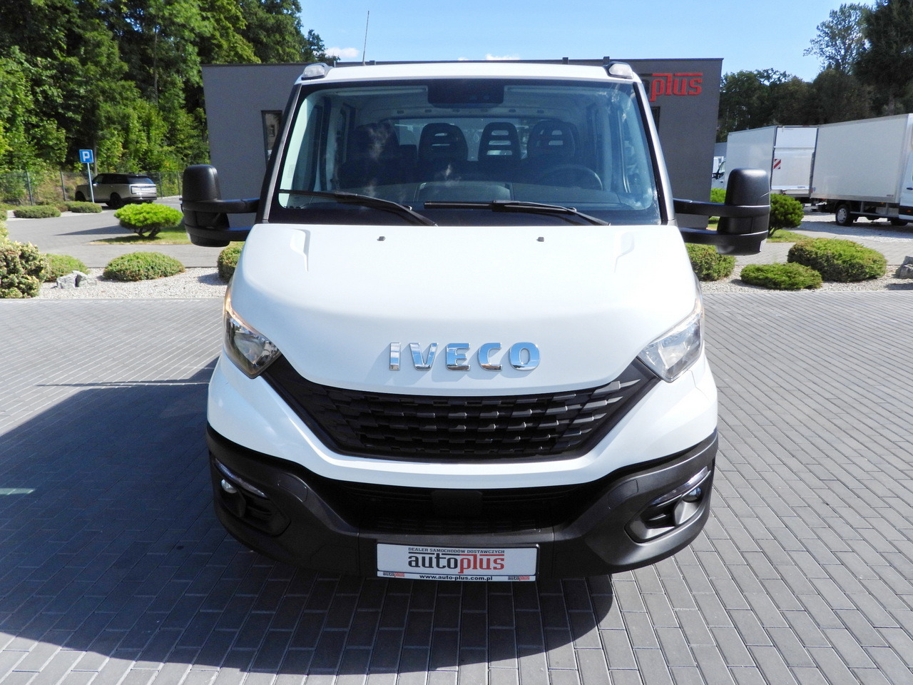 IVECO DAILY 35S14 STAKE BODY DOUBLE CABIN DOKA 7 SEATS CRUISE CONTROL AIR CONDITIONING 135HP - Грузопассажирский фургон: фото 5 IVECO DAILY 35S14 STAKE BODY DOUBLE CABIN DOKA 7 SEATS CRUISE CONTROL AIR CONDITIONING 135HP - Грузопассажирский фургон: фото 5