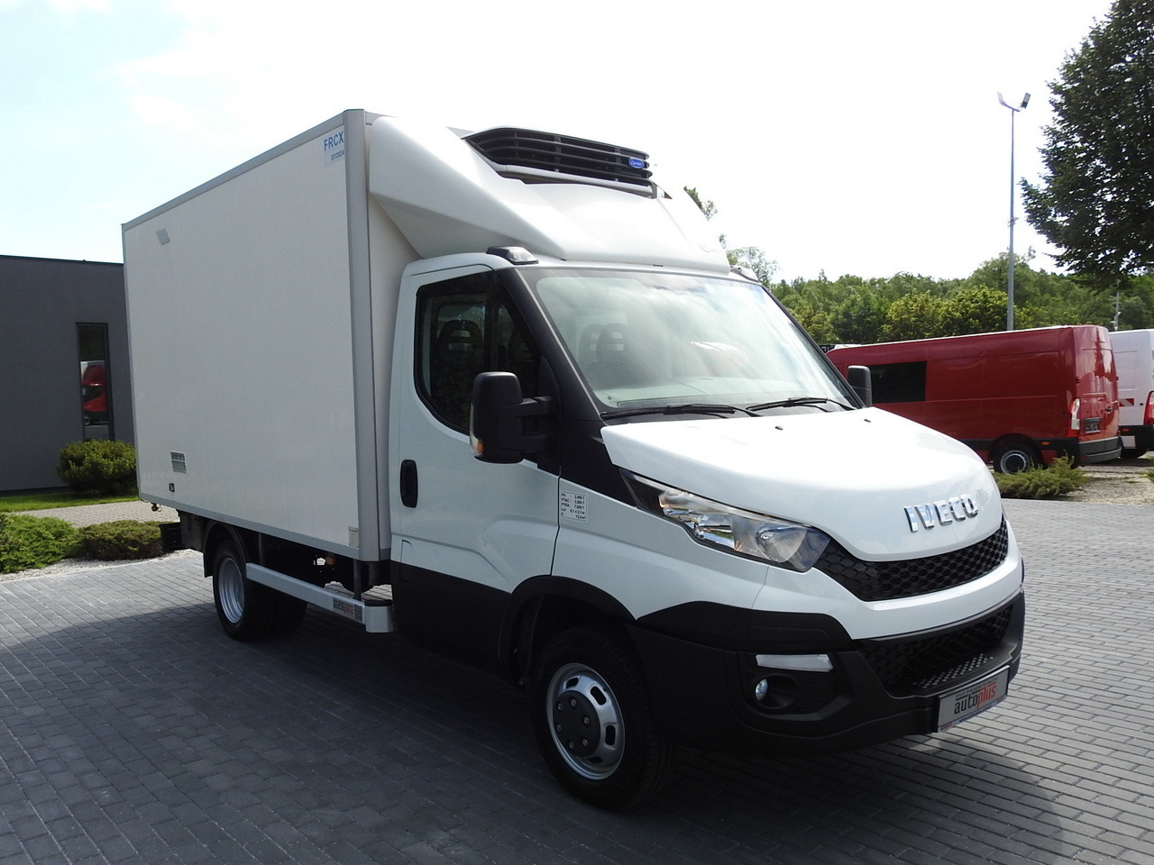 IVECO DAILY 35S15 REGRIGERATOR BOX -12*C 8 PALLETS CRUISE CONTROL TWIN WHEELS AIR CONDITIONING 150HP - Малотоннажный рефрижератор: фото 4 IVECO DAILY 35S15 REGRIGERATOR BOX -12*C 8 PALLETS CRUISE CONTROL TWIN WHEELS AIR CONDITIONING 150HP - Малотоннажный рефрижератор: фото 4