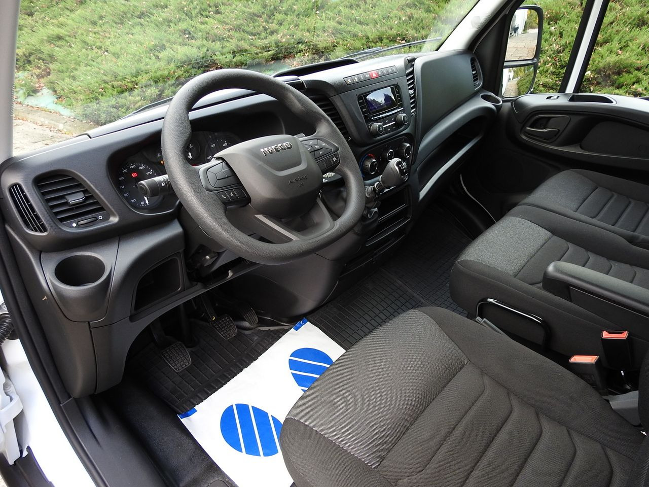 IVECO DAILY 35S16 NEW REGRIGERATOR BOX -10*C 8 PALLETS HEATING FUNCTION POWER SUPPLY 230V CRUISE CONTROL AIR CONDITIONING 160HP - Малотоннажный рефрижератор: фото 2 IVECO DAILY 35S16 NEW REGRIGERATOR BOX -10*C 8 PALLETS HEATING FUNCTION POWER SUPPLY 230V CRUISE CONTROL AIR CONDITIONING 160HP - Малотоннажный рефрижератор: фото 2