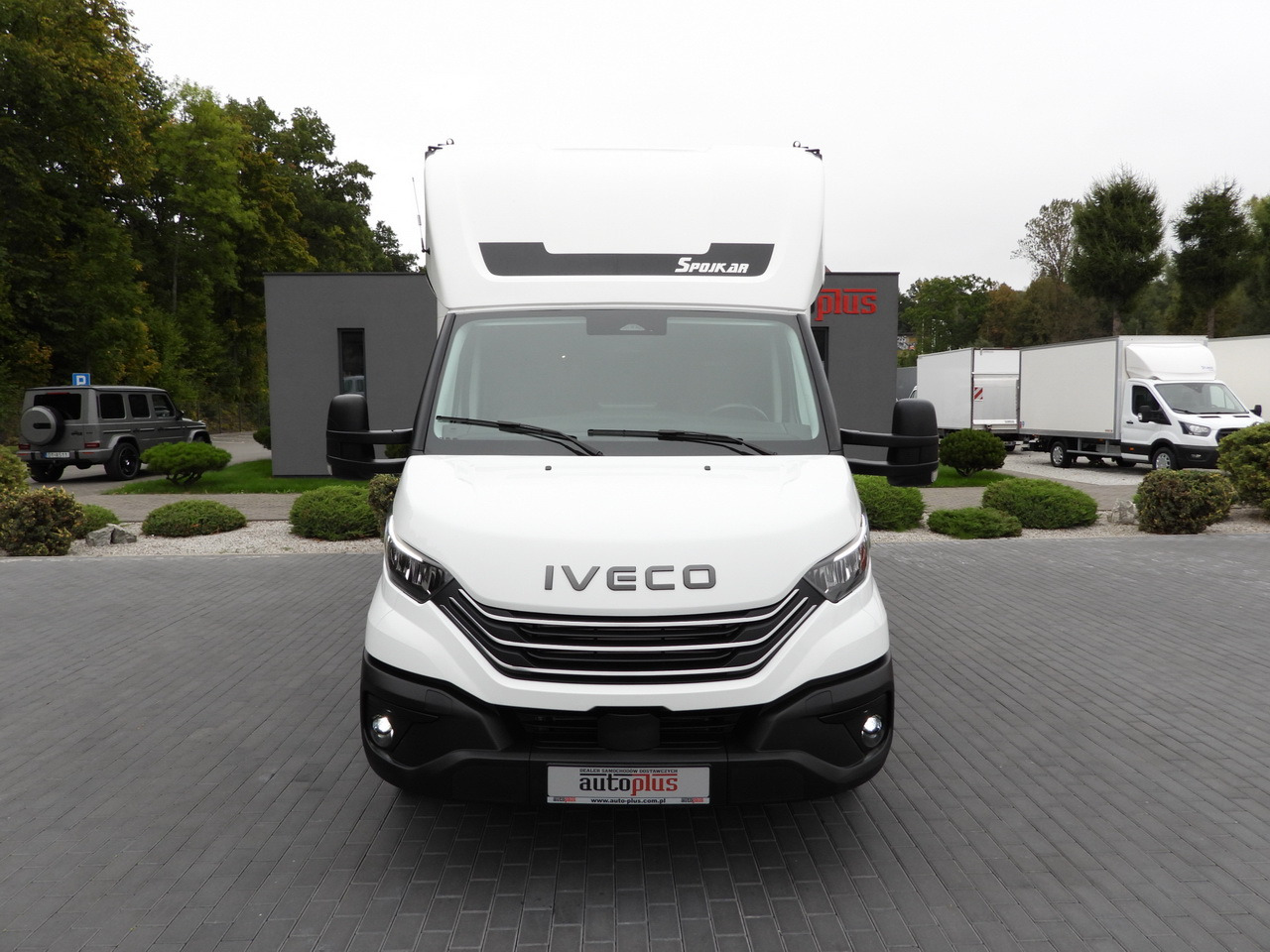 IVECO DAILY 35S18 BOX HI-MATIC LIFT 8 PALLETS CRUISE CONTROL NAVIGATION LED LIGHTS PNEUMATICS AUTOMATIC TRANSMISSION HI-MATIC AIR CONDITIONING  180HP - Малотоннажный фургон: фото 5 IVECO DAILY 35S18 BOX HI-MATIC LIFT 8 PALLETS CRUISE CONTROL NAVIGATION LED LIGHTS PNEUMATICS AUTOMATIC TRANSMISSION HI-MATIC AIR CONDITIONING  180HP - Малотоннажный фургон: фото 5