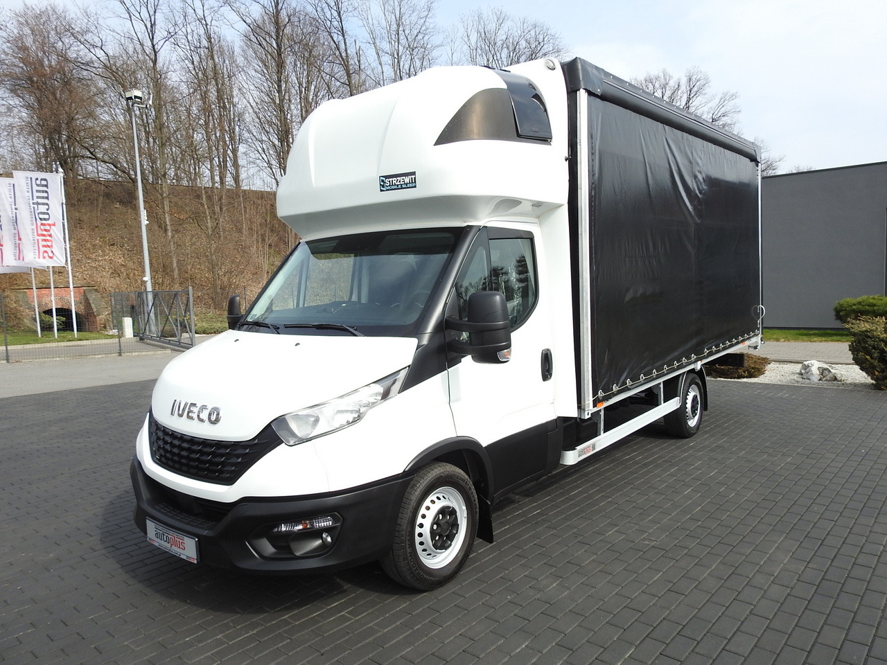IVECO DAILY 35S18 TARPAULIN 10 PALLETS WEBASTO CRUISE CONTROL AIR CONDITIONING 180HP в лизинг IVECO DAILY 35S18 TARPAULIN 10 PALLETS WEBASTO CRUISE CONTROL AIR CONDITIONING 180HP: фото 6 IVECO DAILY 35S18 TARPAULIN 10 PALLETS WEBASTO CRUISE CONTROL AIR CONDITIONING 180HP в лизинг IVECO DAILY 35S18 TARPAULIN 10 PALLETS WEBASTO CRUISE CONTROL AIR CONDITIONING 180HP: фото 6