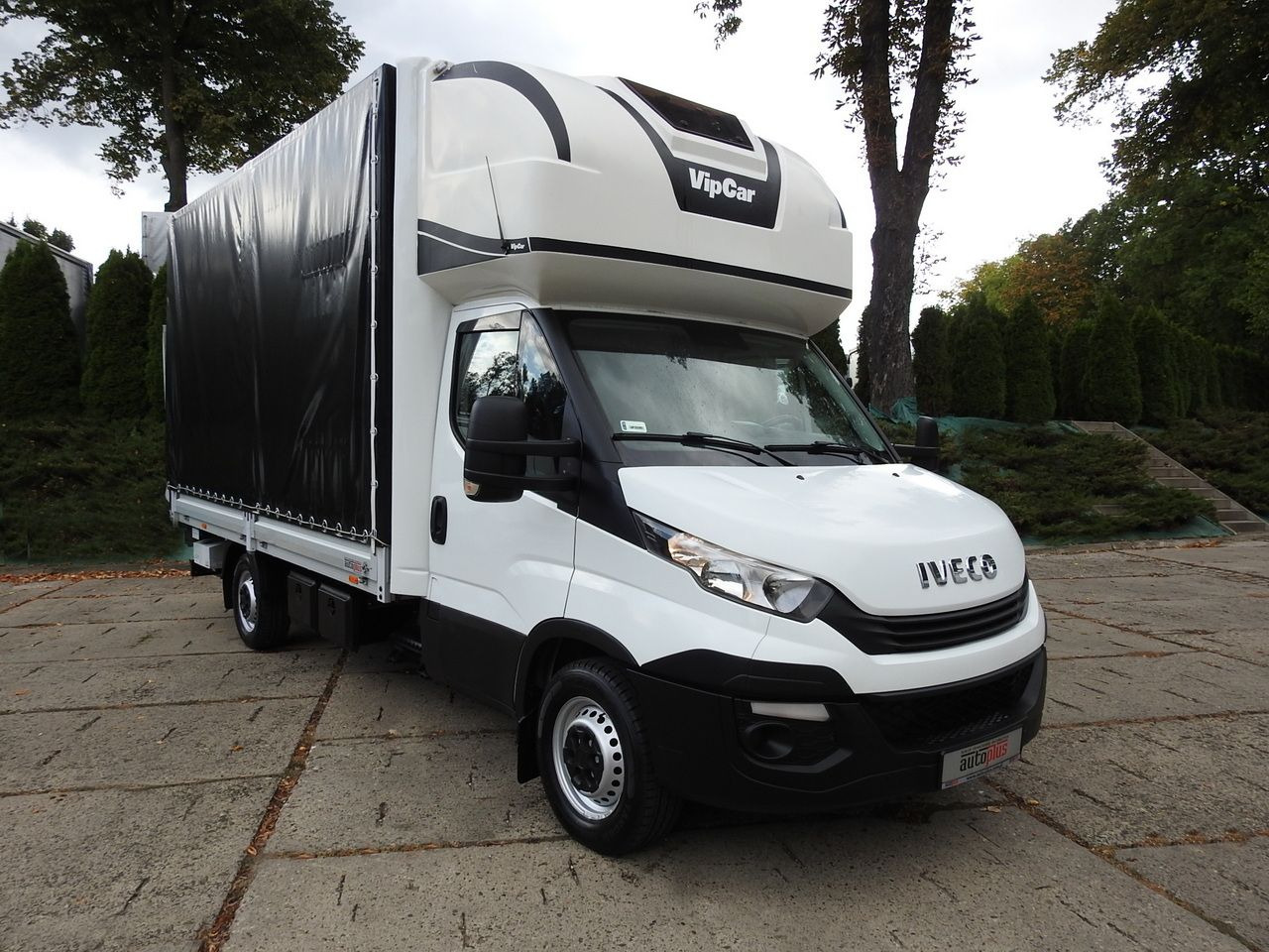 IVECO DAILY 35S18 TARPAULIN LIFT 8 PALLETS CRUISE CONTROL AIR CONDITIONING 180HP - Тентованный фургон: фото 4 IVECO DAILY 35S18 TARPAULIN LIFT 8 PALLETS CRUISE CONTROL AIR CONDITIONING 180HP - Тентованный фургон: фото 4
