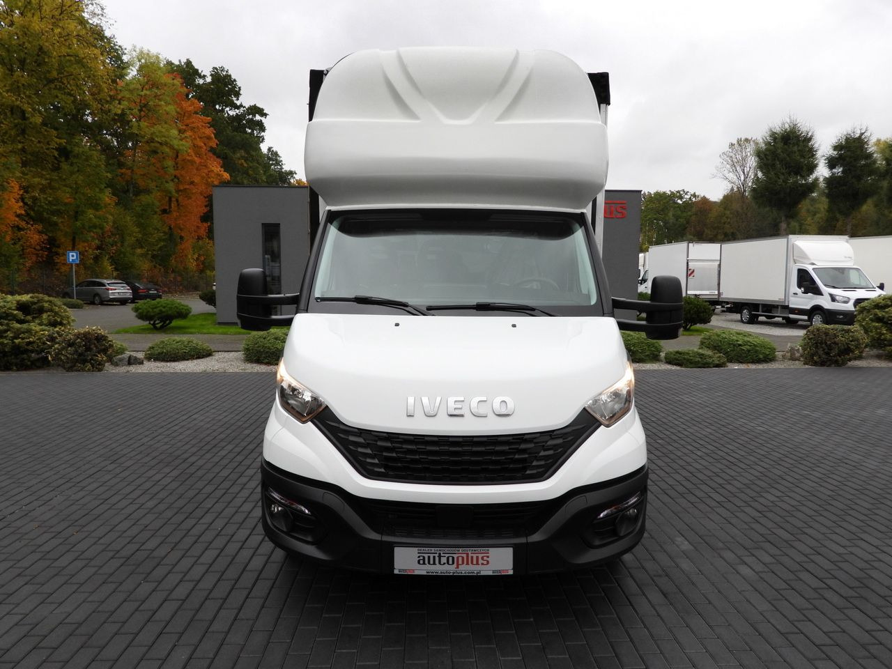 IVECO DAILY 35S18 TARPAULIN LIFT 8 PALLETS WEBASTO CRUISE CONTROL AIR CONDITIONING 180HP - Тентованный фургон: фото 5 IVECO DAILY 35S18 TARPAULIN LIFT 8 PALLETS WEBASTO CRUISE CONTROL AIR CONDITIONING 180HP - Тентованный фургон: фото 5