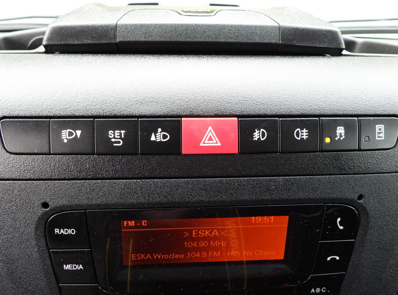 Тентованный фургон IVECO DAILY 50C15 TARPAULIN 12 PALLETS CRUISE CONTROL TWIN WHEELS AIR CONDITIONING  150HP: фото 40