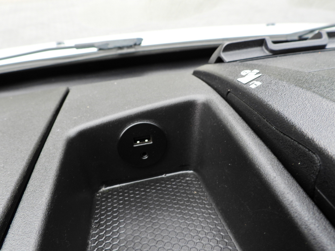 Тентованный фургон IVECO DAILY 50C15 TARPAULIN 12 PALLETS CRUISE CONTROL TWIN WHEELS AIR CONDITIONING  150HP: фото 43