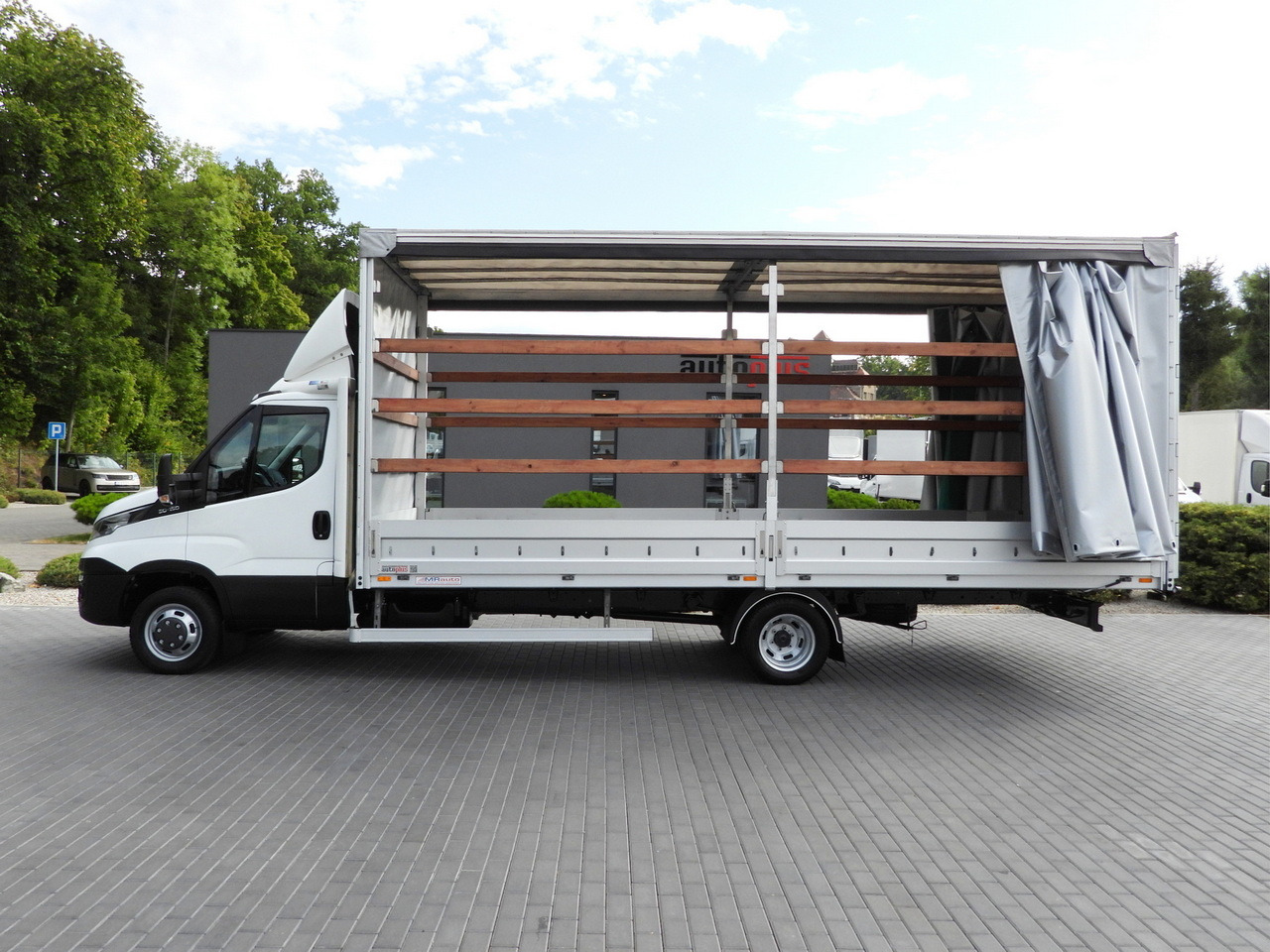 Тентованный фургон IVECO DAILY 50C15 TARPAULIN 12 PALLETS CRUISE CONTROL TWIN WHEELS AIR CONDITIONING  150HP: фото 8