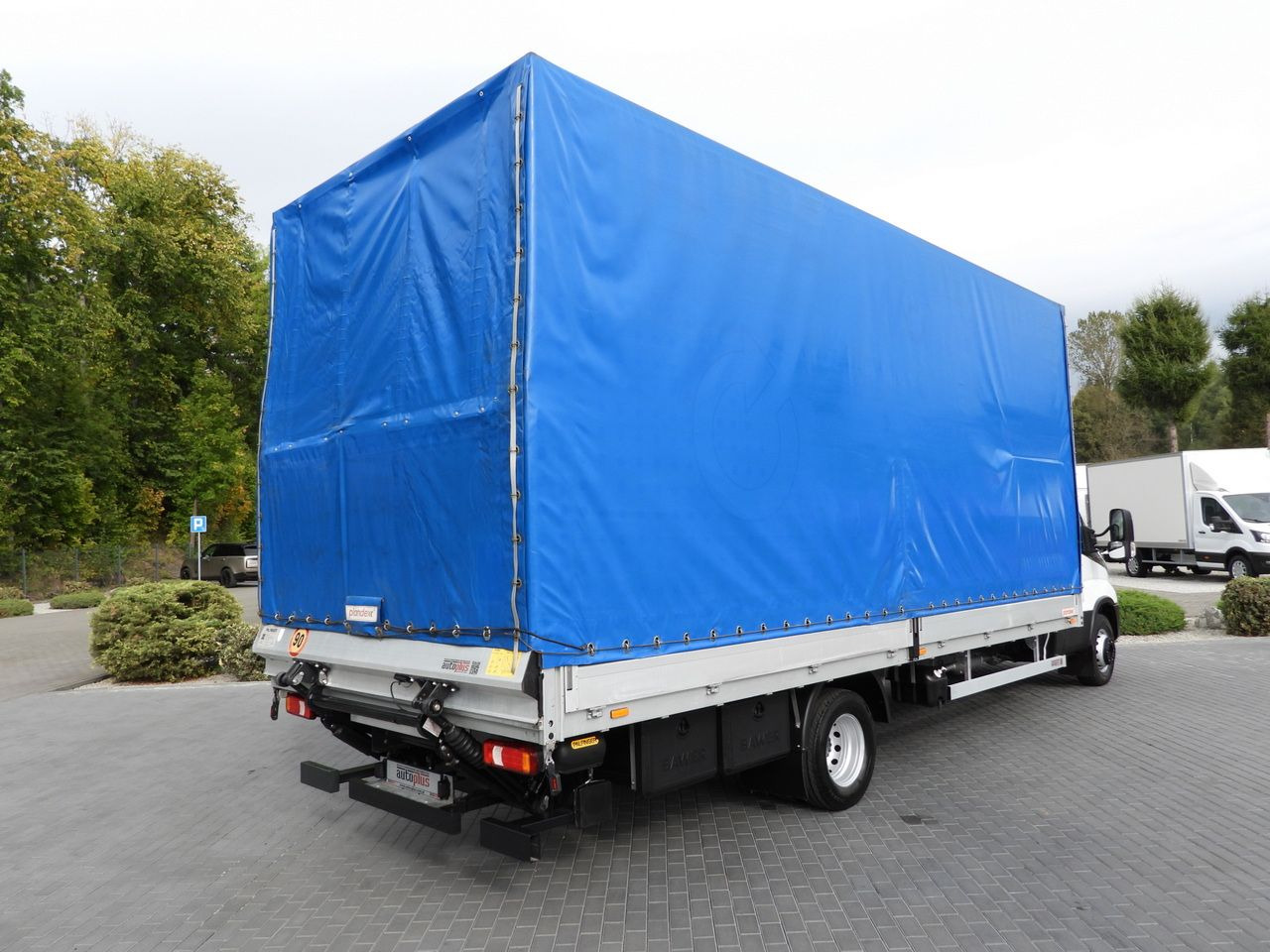 IVECO DAILY 72C18 TARPAULIN LIFT 14 PALLETS WEBASTO CRUISE CONTROL LED LIGHTS TWIN WHEELS AIR CONDITIONING  180HP - Тентованный фургон: фото 3 IVECO DAILY 72C18 TARPAULIN LIFT 14 PALLETS WEBASTO CRUISE CONTROL LED LIGHTS TWIN WHEELS AIR CONDITIONING  180HP - Тентованный фургон: фото 3