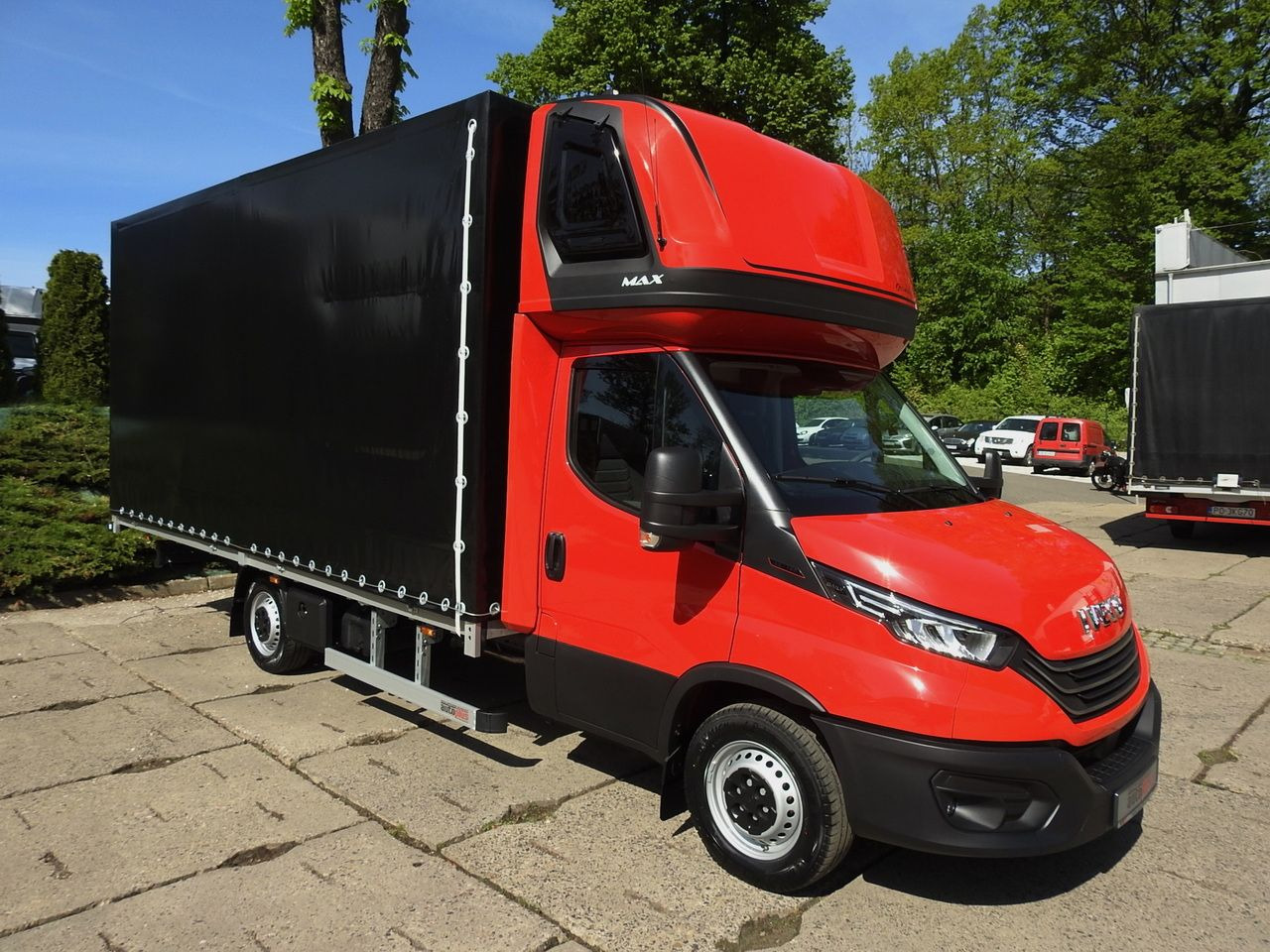 IVECO DAILY NEW TARPAULIN 10 PALLETS WEBASTO CRUISE CONTROL NAVIGATION AIR CONDITIONING LED LIGHTS 180HP - Тентованный фургон: фото 4 IVECO DAILY NEW TARPAULIN 10 PALLETS WEBASTO CRUISE CONTROL NAVIGATION AIR CONDITIONING LED LIGHTS 180HP - Тентованный фургон: фото 4