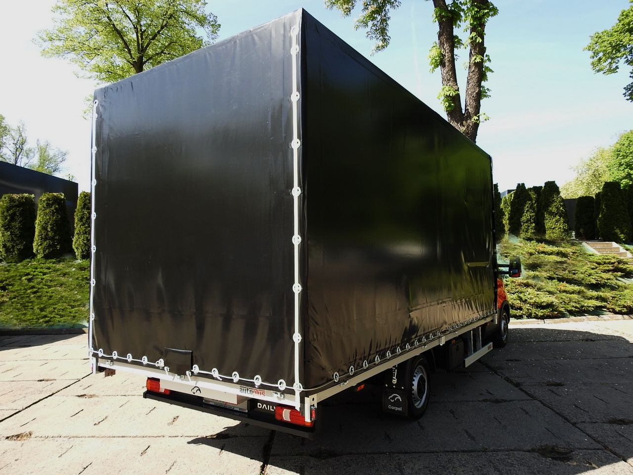 IVECO DAILY NEW TARPAULIN 10 PALLETS WEBASTO CRUISE CONTROL NAVIGATION AIR CONDITIONING LED LIGHTS 180HP - Тентованный фургон: фото 3 IVECO DAILY NEW TARPAULIN 10 PALLETS WEBASTO CRUISE CONTROL NAVIGATION AIR CONDITIONING LED LIGHTS 180HP - Тентованный фургон: фото 3