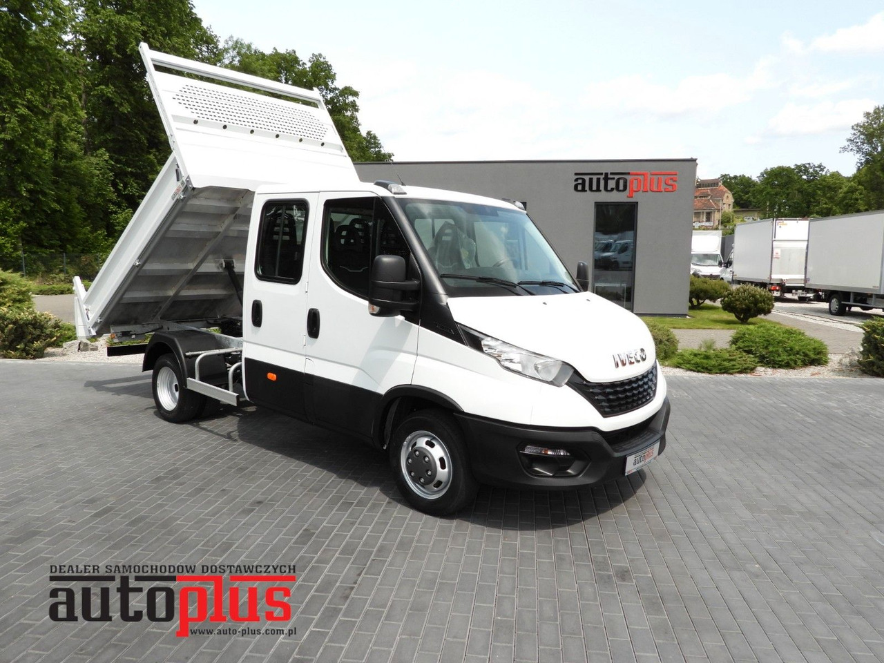 Iveco DAILY 35C14 KIPPER DOPPELKABINE DOKA 6 SITZE A/C - Малотоннажный самосвал, Грузопассажирский фургон: фото 1 Iveco DAILY 35C14 KIPPER DOPPELKABINE DOKA 6 SITZE A/C - Малотоннажный самосвал, Грузопассажирский фургон: фото 1
