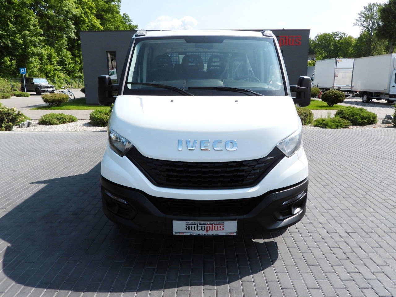 Iveco DAILY 35S12 PRITSCHE DOPPELKABINE DOKA 7 SITZE - Малотоннажный бортовой грузовик, Грузопассажирский фургон: фото 5 Iveco DAILY 35S12 PRITSCHE DOPPELKABINE DOKA 7 SITZE - Малотоннажный бортовой грузовик, Грузопассажирский фургон: фото 5