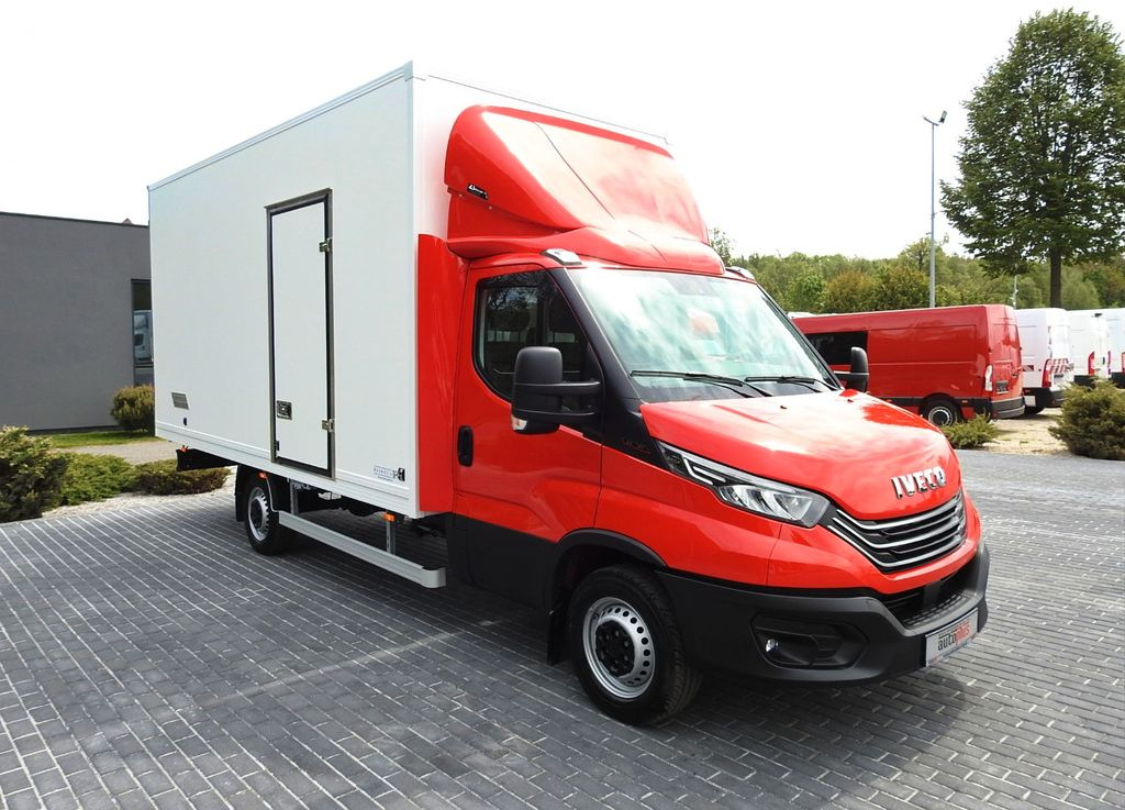 Iveco DAILY 35S18 NEUE KOFFER 10 PALETTEN TEMPOMAT - Малотоннажный фургон: фото 4 Iveco DAILY 35S18 NEUE KOFFER 10 PALETTEN TEMPOMAT - Малотоннажный фургон: фото 4
