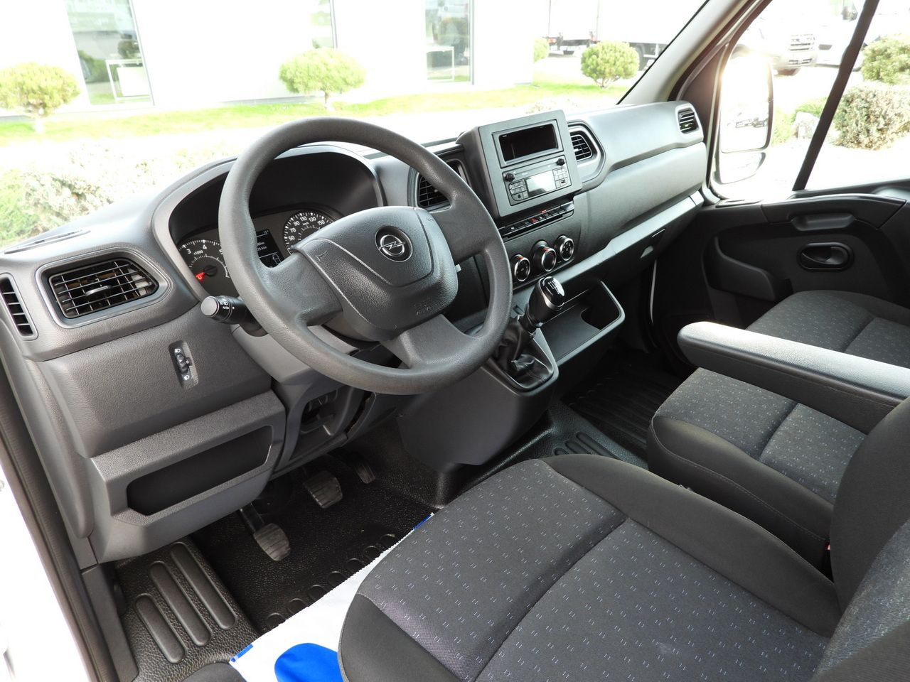 OPEL MOVANO BOX DELIVERY VAN 7 SEATS LED LIGHTS 135HP - Цельнометаллический фургон: фото 2 OPEL MOVANO BOX DELIVERY VAN 7 SEATS LED LIGHTS 135HP - Цельнометаллический фургон: фото 2