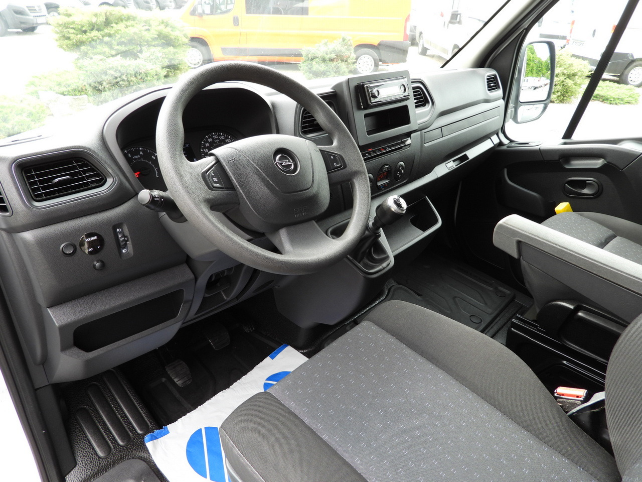 OPEL MOVANO TARPAULIN 10 PALLETS WEBASTO CRUISE CONTROL AIR CONDITIONING LED LIGHTS PNEUMATICS  165HP - Тентованный фургон: фото 2 OPEL MOVANO TARPAULIN 10 PALLETS WEBASTO CRUISE CONTROL AIR CONDITIONING LED LIGHTS PNEUMATICS  165HP - Тентованный фургон: фото 2