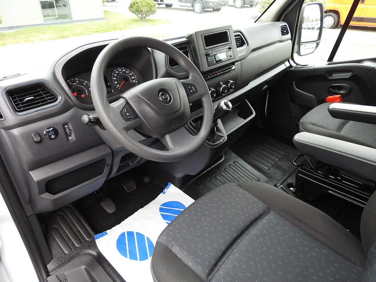 OPEL MOVANO TARPAULIN 8 PALLETS WEBASTO CRUISE CONTROL LED LIGHTS PNEUMATICS AIR CONDITIONING 165HP - Тентованный фургон: фото 2 OPEL MOVANO TARPAULIN 8 PALLETS WEBASTO CRUISE CONTROL LED LIGHTS PNEUMATICS AIR CONDITIONING 165HP - Тентованный фургон: фото 2