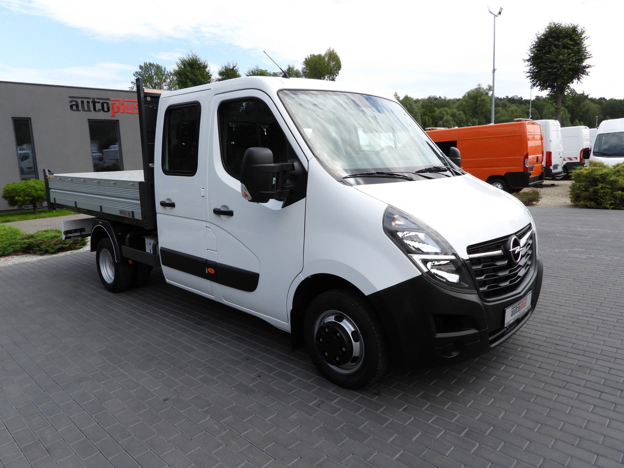 OPEL MOVANO TIPPER DOUBLE CABIN DOKA 7 SEATS LED LIGHTS TWIN WHEELS AIR CONDITIONING  145HP - Малотоннажный самосвал: фото 4 OPEL MOVANO TIPPER DOUBLE CABIN DOKA 7 SEATS LED LIGHTS TWIN WHEELS AIR CONDITIONING  145HP - Малотоннажный самосвал: фото 4