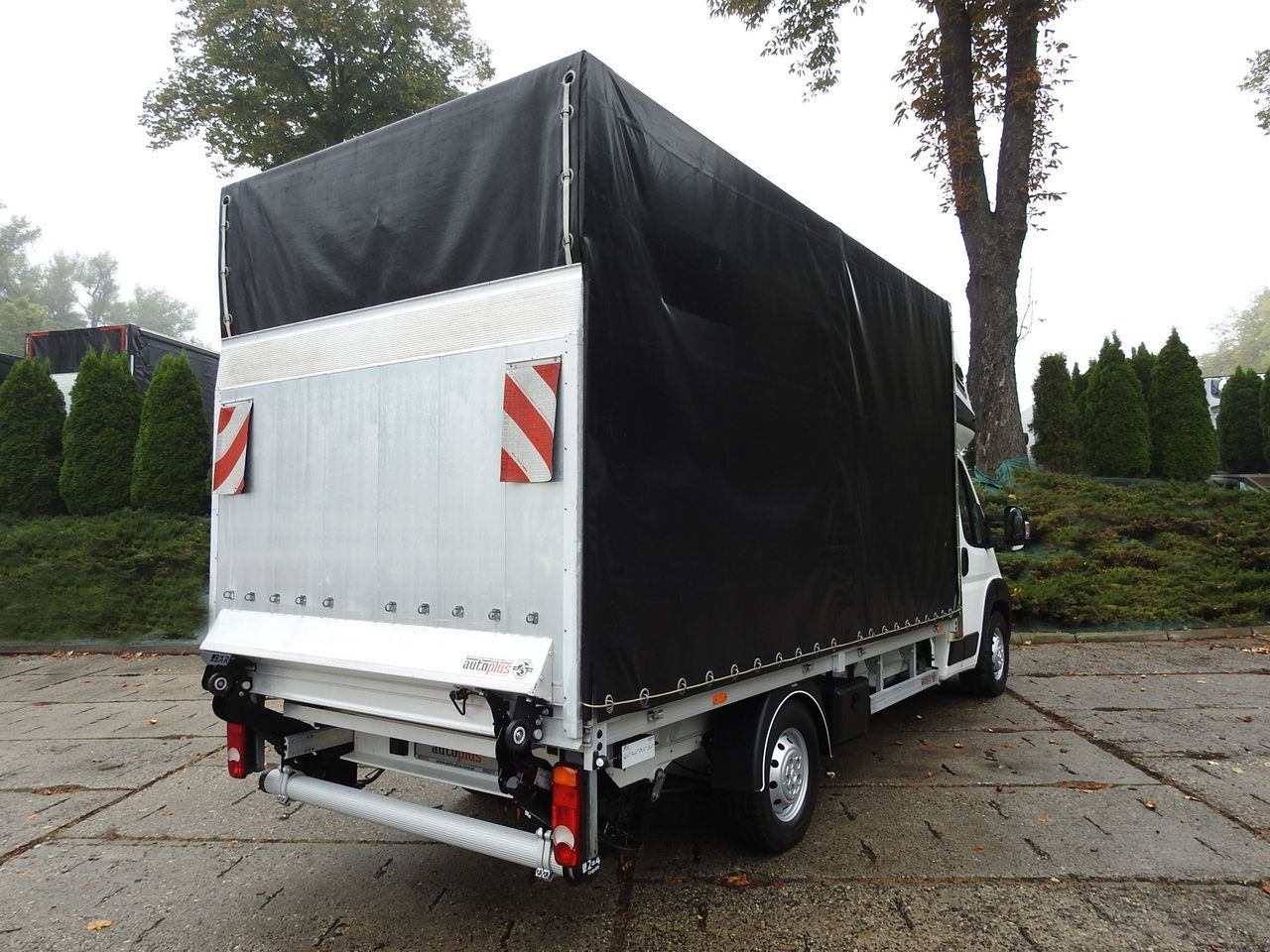 PEUGEOT BOXER TARPAULIN LIFT 8 PALLETS WEBASTO LED LIGHTS AIR CONDITIONING 165HP - Тентованный фургон: фото 3 PEUGEOT BOXER TARPAULIN LIFT 8 PALLETS WEBASTO LED LIGHTS AIR CONDITIONING 165HP - Тентованный фургон: фото 3