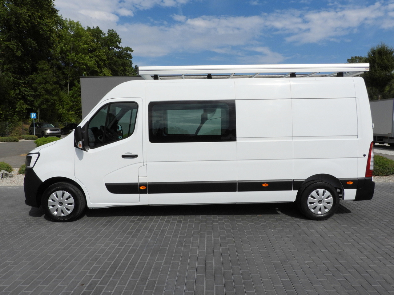 RENAULT MASTER BOX DELIVERY VAN 7 SEATS CRUISE CONTROL NAVIGATION LED LIGHTS AIR CONDITIONING  135HP в лизинг RENAULT MASTER BOX DELIVERY VAN 7 SEATS CRUISE CONTROL NAVIGATION LED LIGHTS AIR CONDITIONING  135HP: фото 9