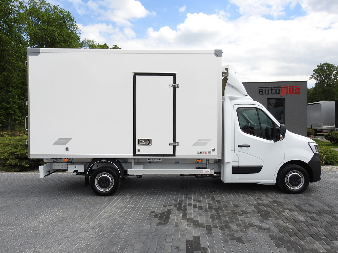 Новый Малотоннажный рефрижератор RENAULT MASTER NEW REGRIGERATOR BOX -10*C 8 PALLETS CRUISE CONTROL AIR CONDITIONING LED LIGHTS GUARANTEE  165HP: фото 7