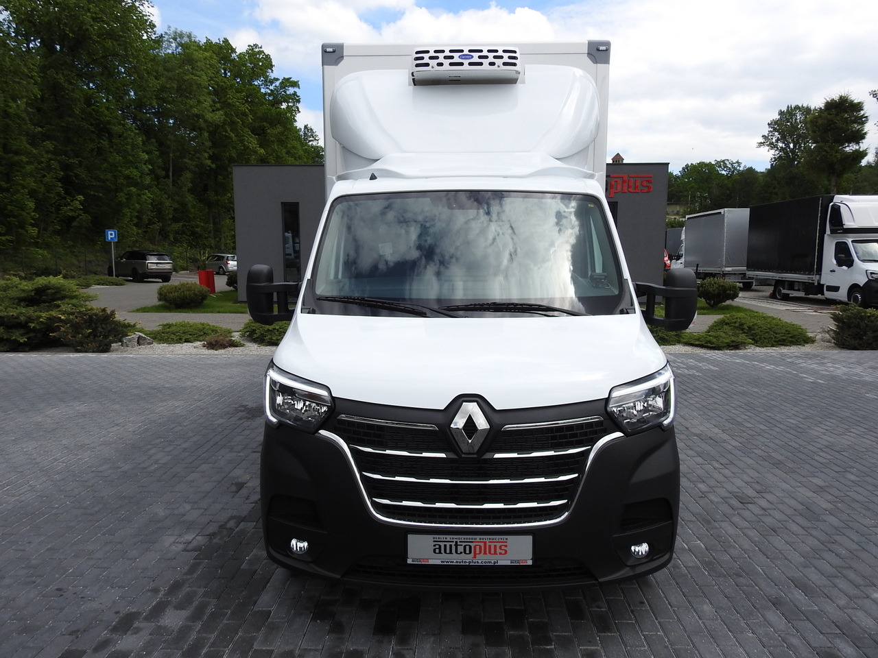 Новый Малотоннажный рефрижератор RENAULT MASTER NEW REGRIGERATOR BOX -10*C 8 PALLETS CRUISE CONTROL AIR CONDITIONING LED LIGHTS GUARANTEE  165HP: фото 5